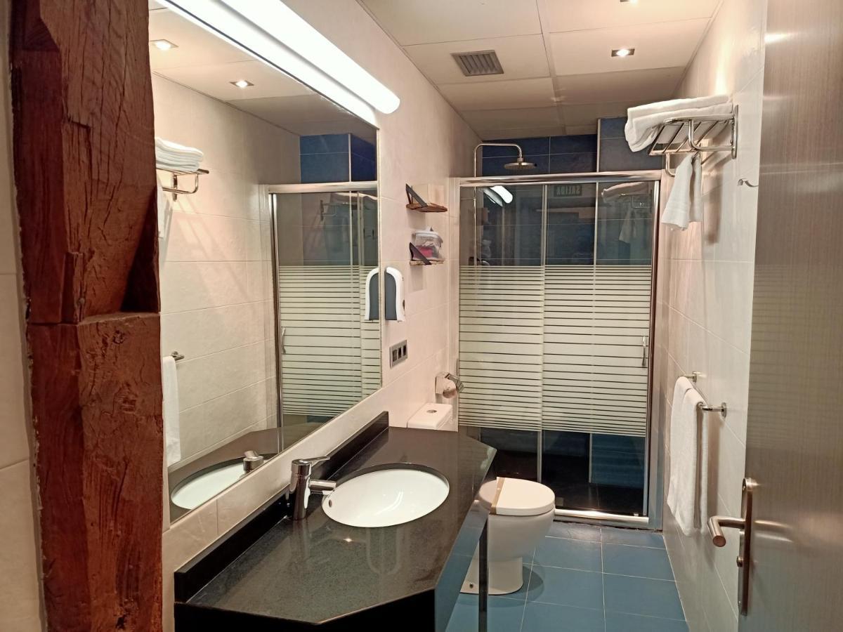 Tresanea Apartamentos Ituren المظهر الخارجي الصورة