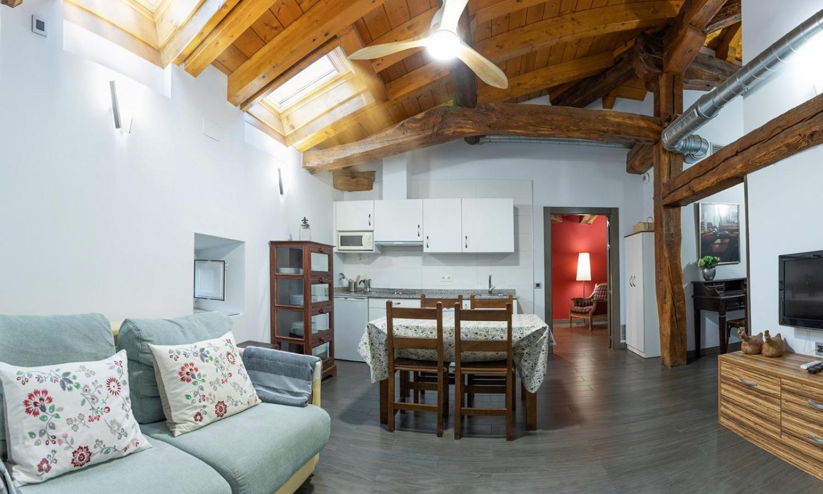 Tresanea Apartamentos Ituren المظهر الخارجي الصورة